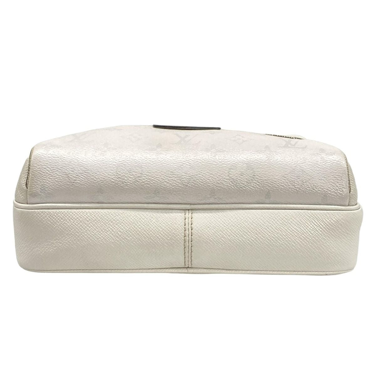 Louis Vuitton Shoulder Bag Taigarama Outdoor Messenger PM M30243 Antarctica