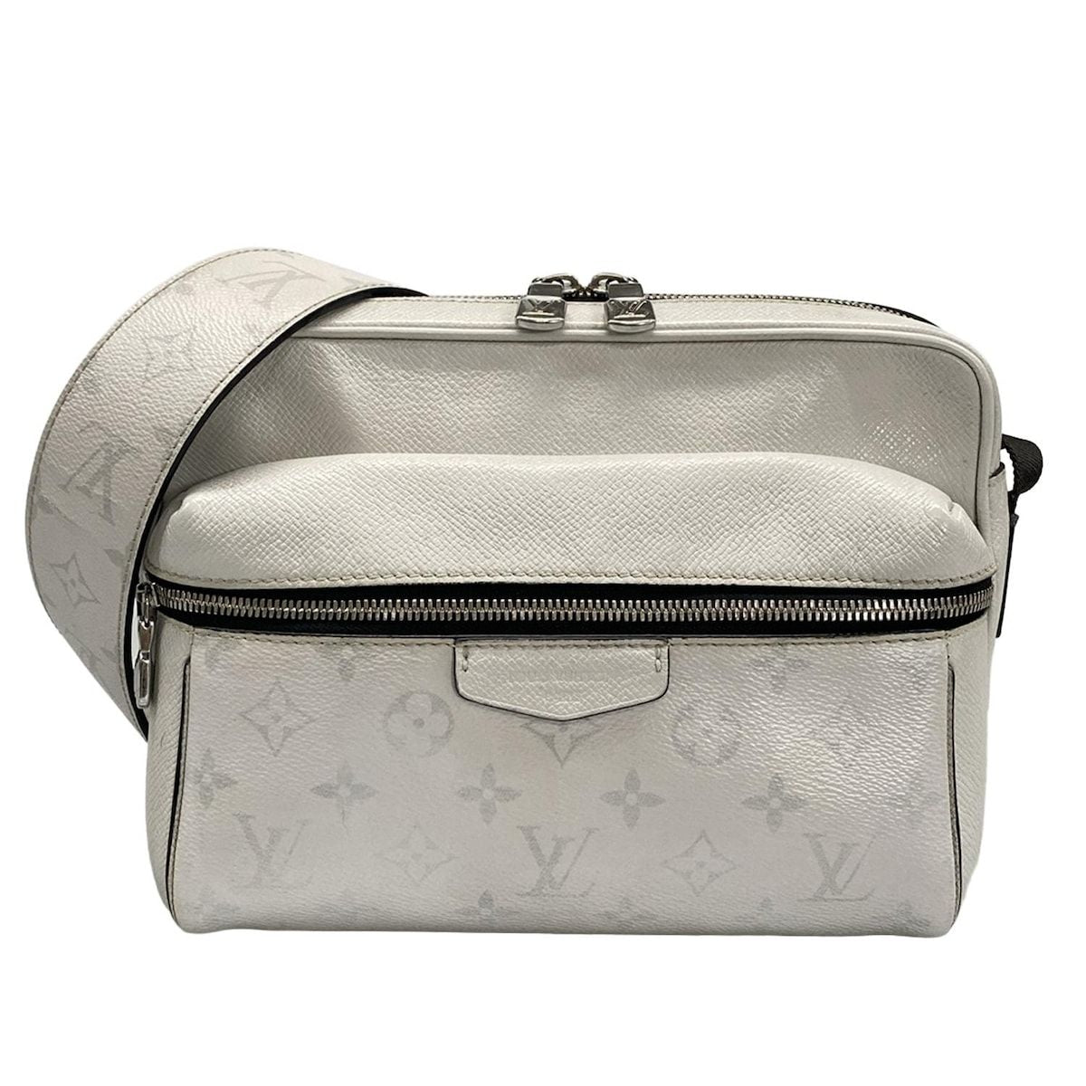 Louis Vuitton Shoulder Bag Taigarama Outdoor Messenger PM M30243 Antarctica