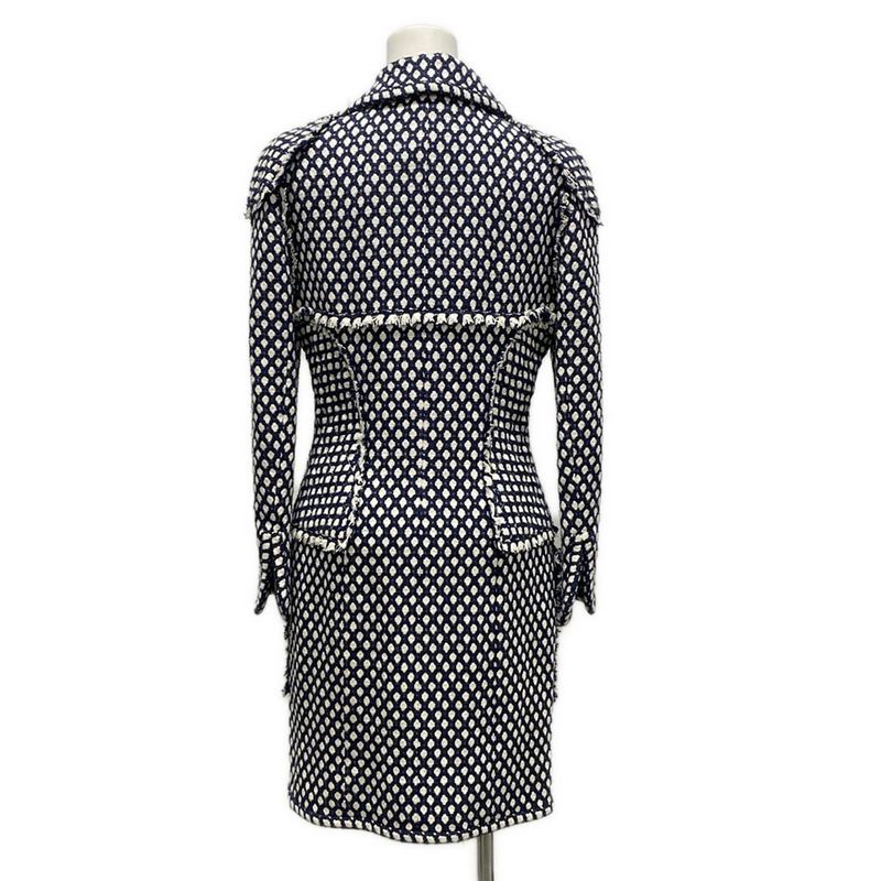 Chanel Coat Size 38 M Women's P32956 Dark Navy and Ivory Tweed Zip Up Spring/fal