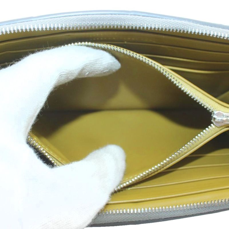 Bottega Veneta Cassette Zip-Around Wallet Long Wallet Cowhide Calfleather Maxi