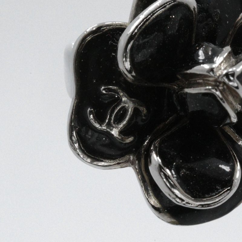 Chanel Camellia Coco Mark Metal Silver 08p Ladies 15.5g Earring