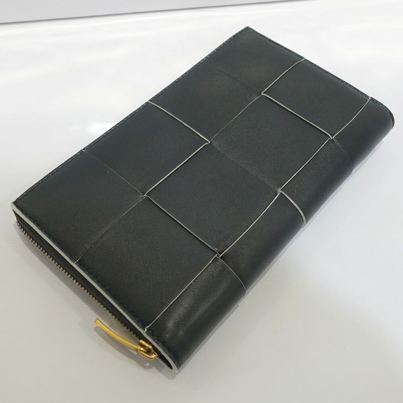 Bottega Veneta Cassette Zip Around Wallet RFID Intrecciato Leather