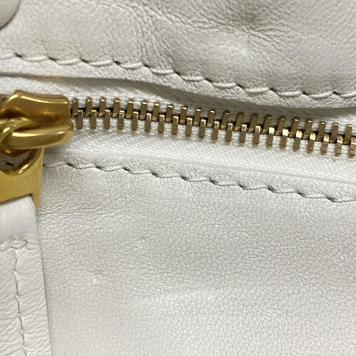 Bottega Veneta Shoulder Bag Padded Cassette White Leather