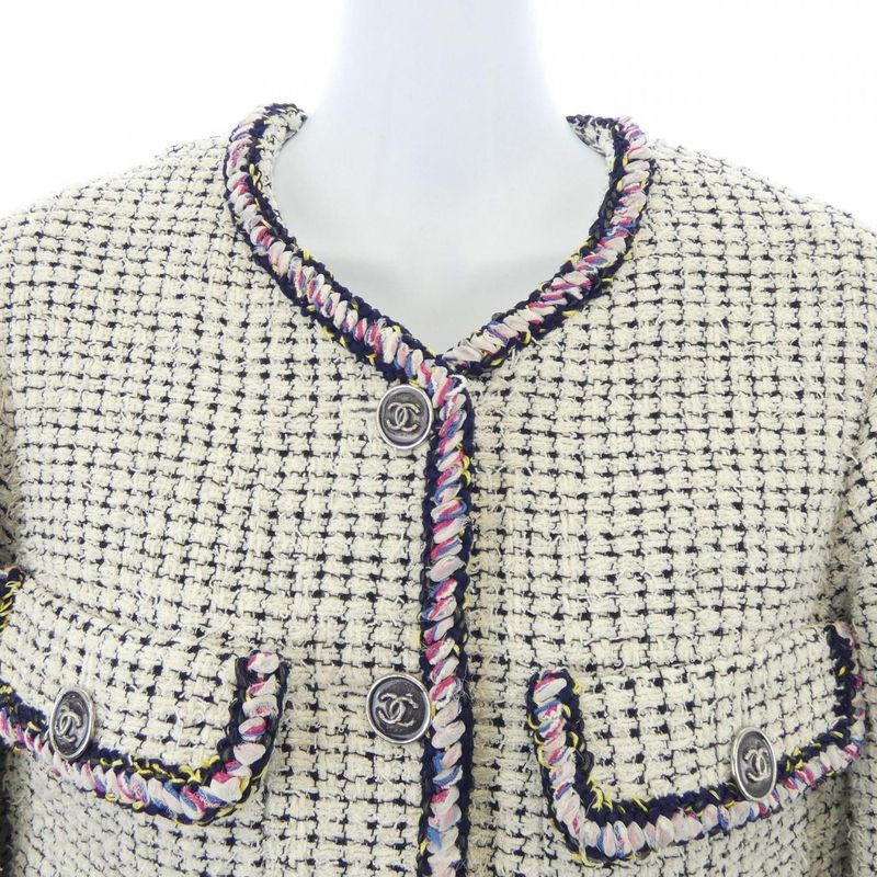 Chanel Look29 P70074v60046 Collarless Jacket