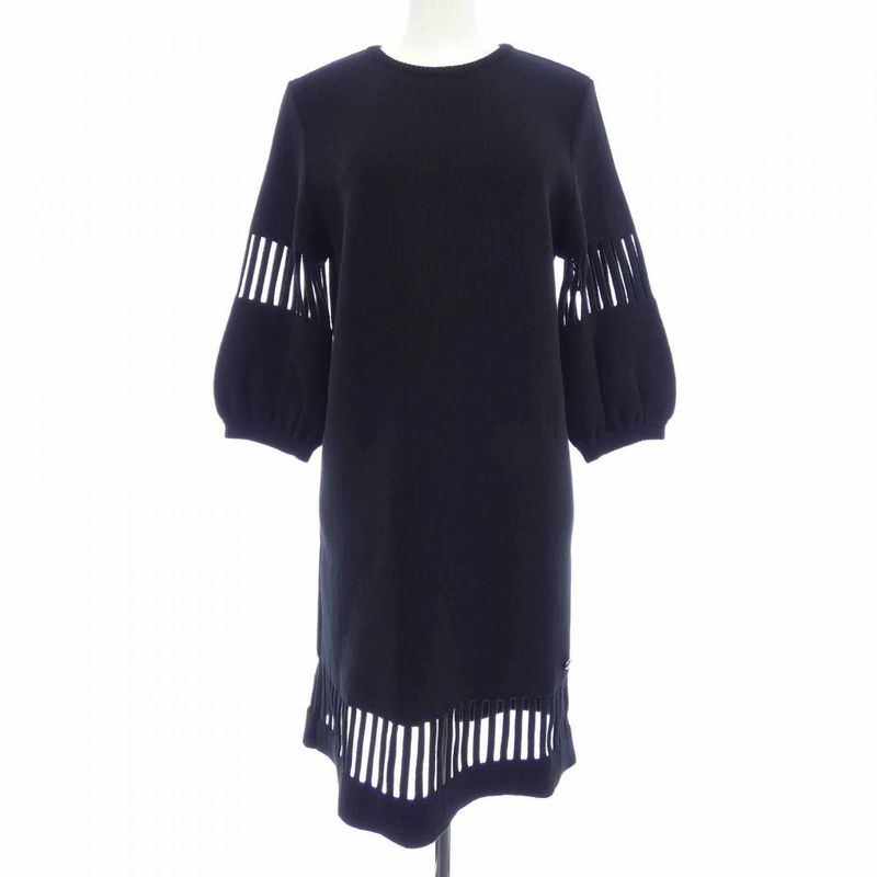 Chanel P57808k07594 Dress