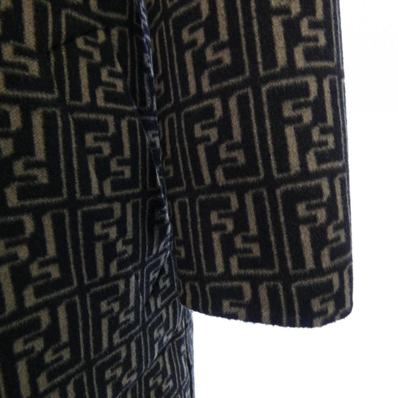 Fendi Ff0685 Al61 Coat