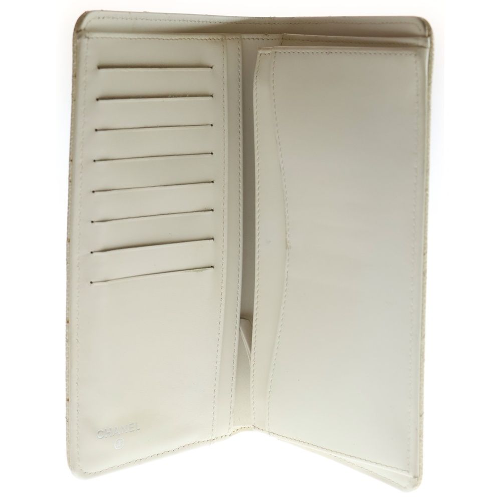 Chanel Flap Long Wallet Long Wallet Card Case Ivory White Caviar Skin Silver