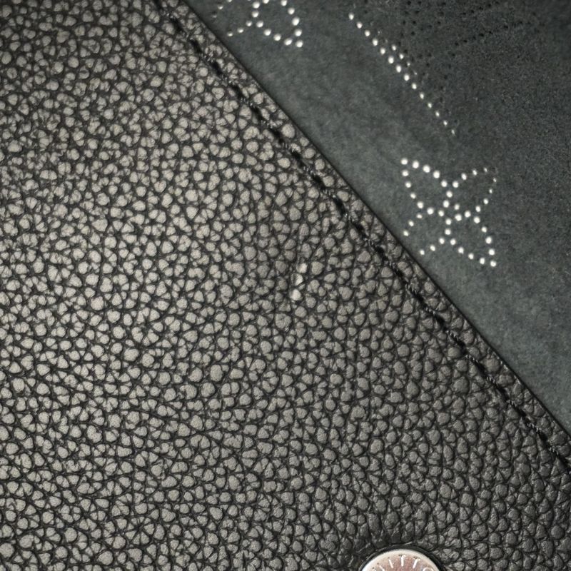 Louis Vuitton Tote Bag Mahina Hina MM M54354 Noir Black Women