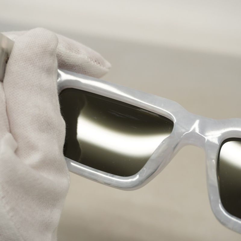 Louis Vuitton Joystome Sunglass Es Z1403e White Gray Men Women Unisex