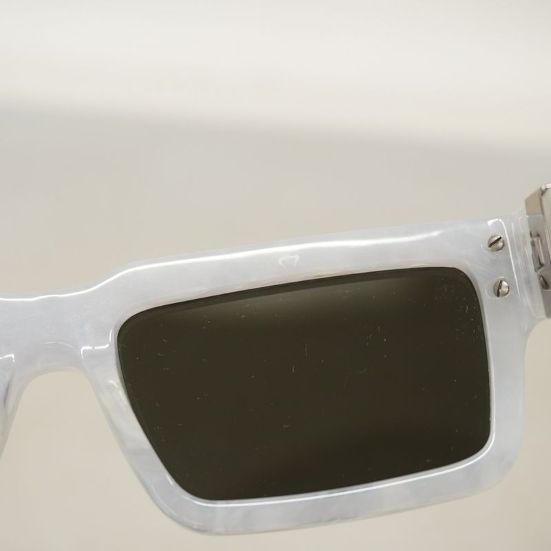 Louis Vuitton Joystome Sunglass Es Z1403e White Gray Men Women Unisex