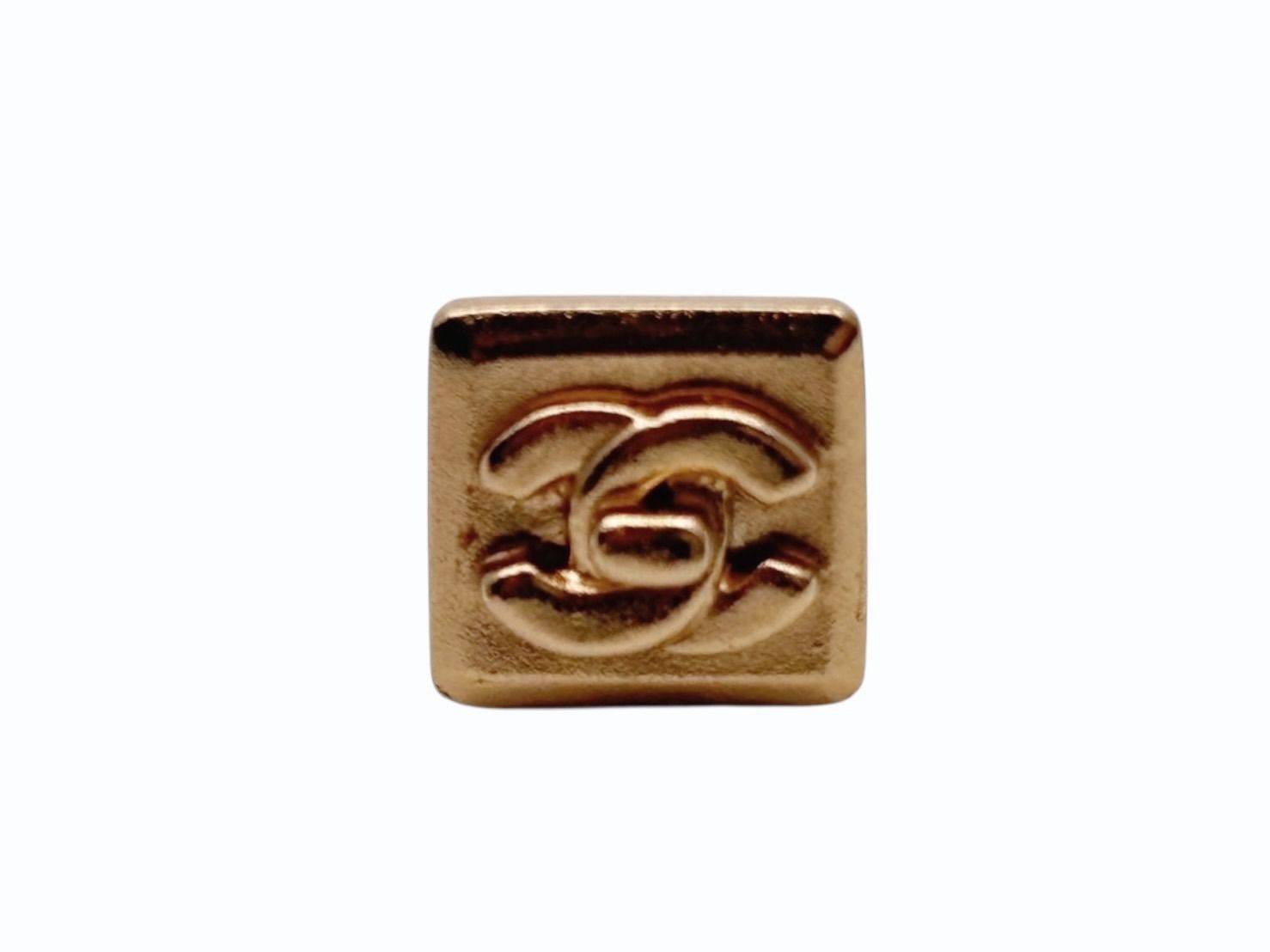 Chanel CC Logo Earrings 02 Turnlock Matte Gold Metal — view 2