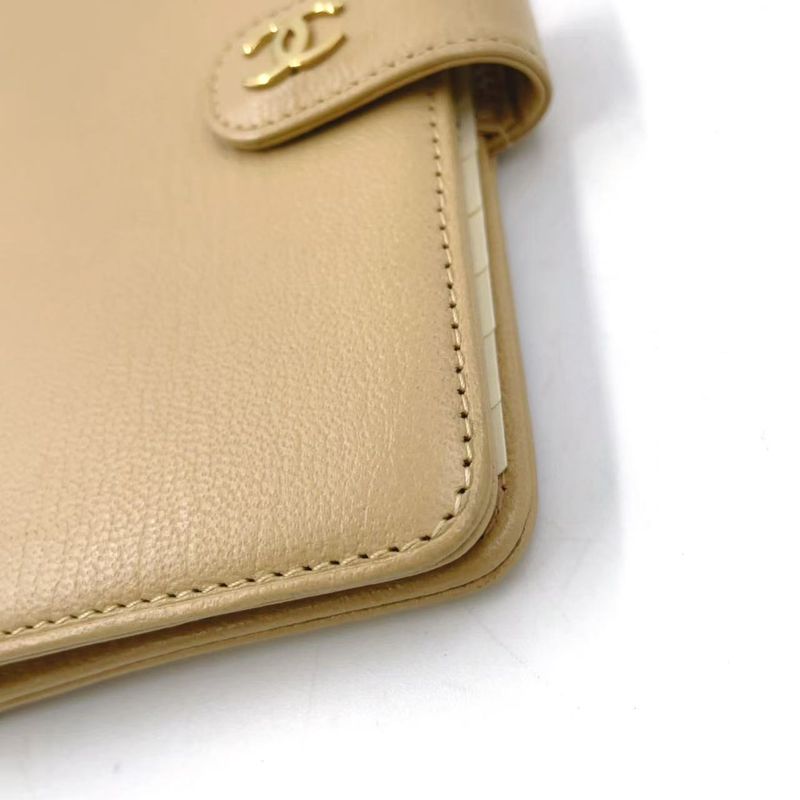 Chanel Leather Serial No 7 Leather Beige Notebook Cabas - Gold