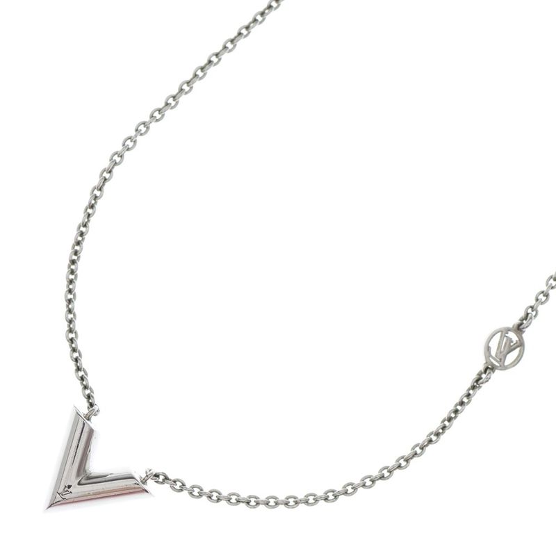Louis Vuitton Essential V Necklace Pendant Chain Silver M63197