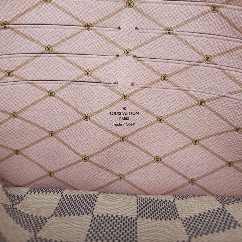 LOUIS VUITTON Summer Trunk Pochette Weekend Azure x Multicolor Damier Camber