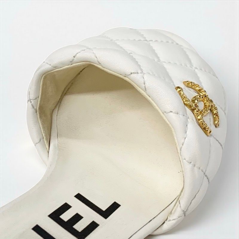 Chanel Sandals Shoes Leather White Gold Coco Mark Matelasse Mules