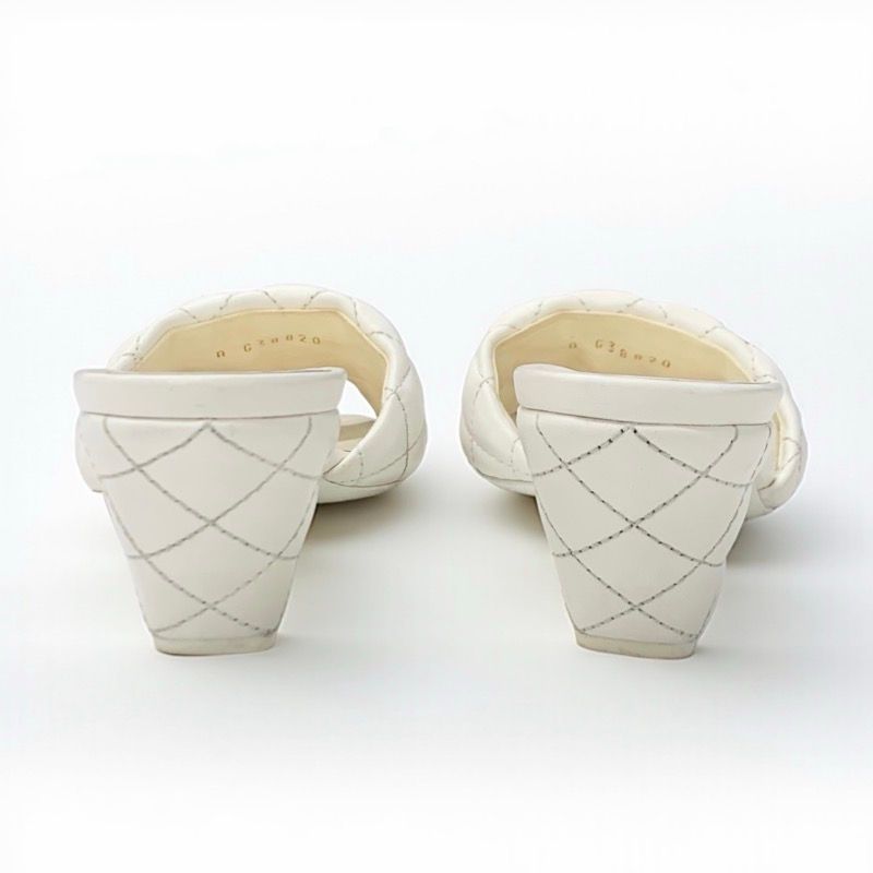 Chanel Sandals Shoes Leather White Gold Coco Mark Matelasse Mules