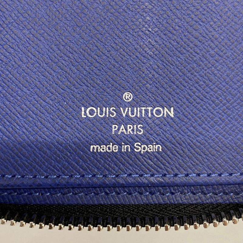 Louis Vuitton Long Wallet Taigarama Zippy Wallet Vertical M30447 Cobalt Men's