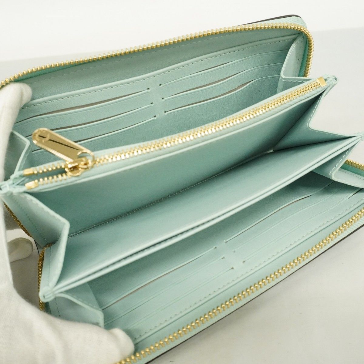 Louis Vuitton Long Wallet Mahina Zippy Wallet M83489 Mineral Blue