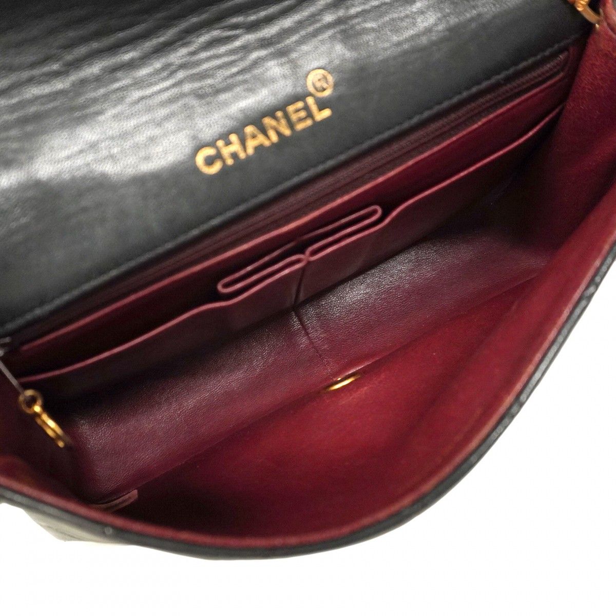 Chanel Shoulder Bag Matelasse Lambskin Black Gold Hardware [Used]