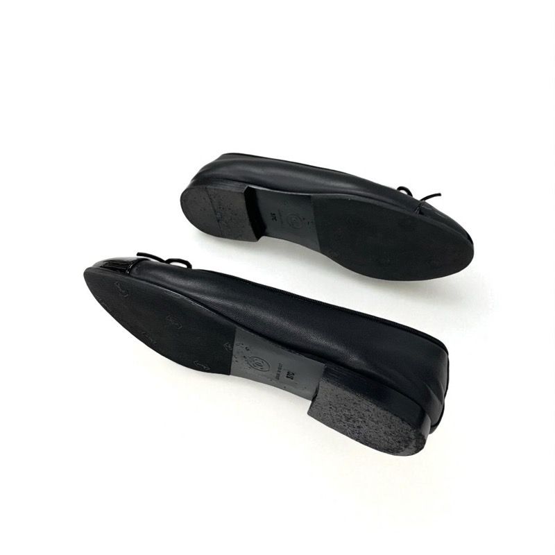 Chanel Flat Shoes Leather Patent Black Here Mark Ribbon Ballerina Ballet Shoes