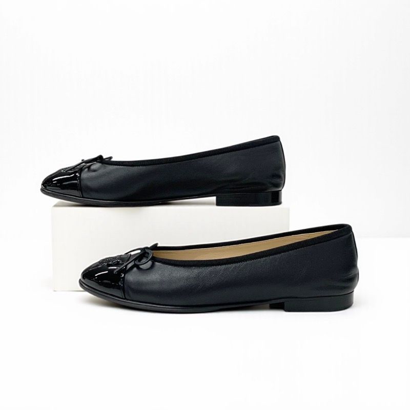 Chanel Flat Shoes Leather Patent Black Here Mark Ribbon Ballerina Ballet Shoes