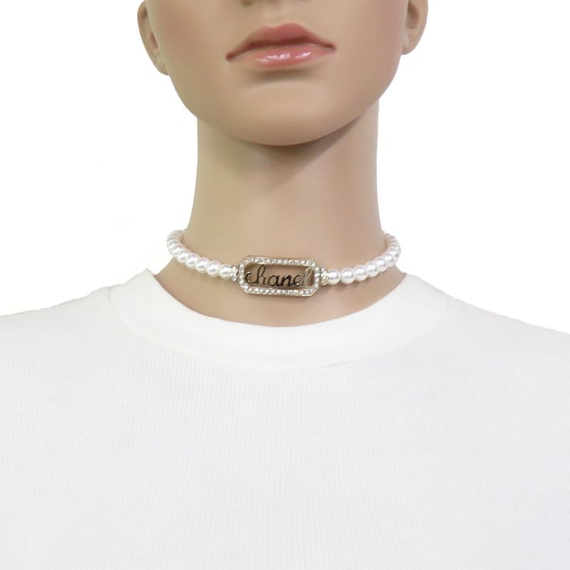 CHANEL choker