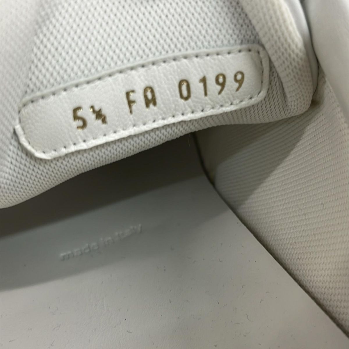 LOUIS VUITTON Sneakers 5 1 2 Women - White and gold Beverly Hills line Insole