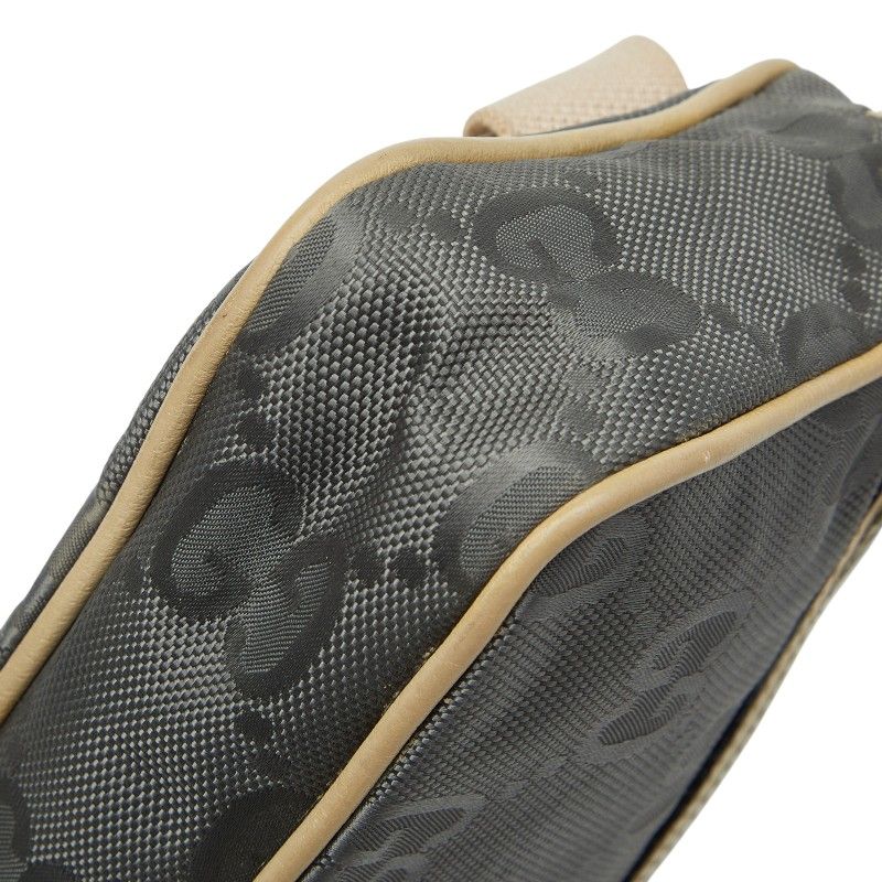 Gucci GG Nylon Off the Grid Belt Bag Body Bag 631341 Gray Beige Nylon Leather