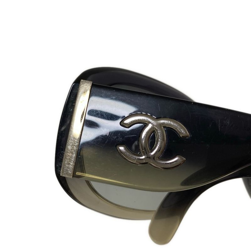 Chanel Sunglasses In Black - 5167
