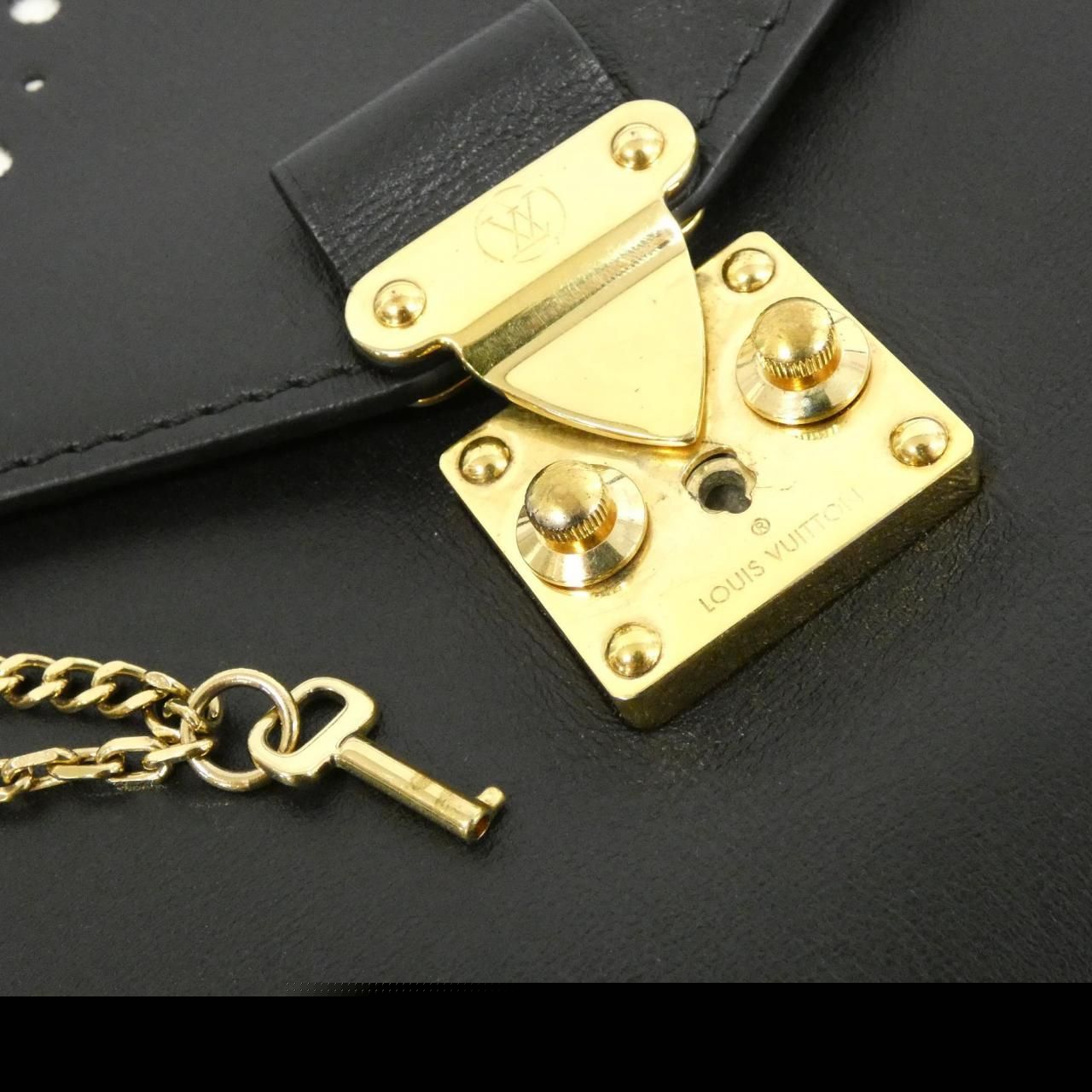 Louis Vuitton Monogram (twisted Brogue) Pochette Metis MM M43488 Bag
