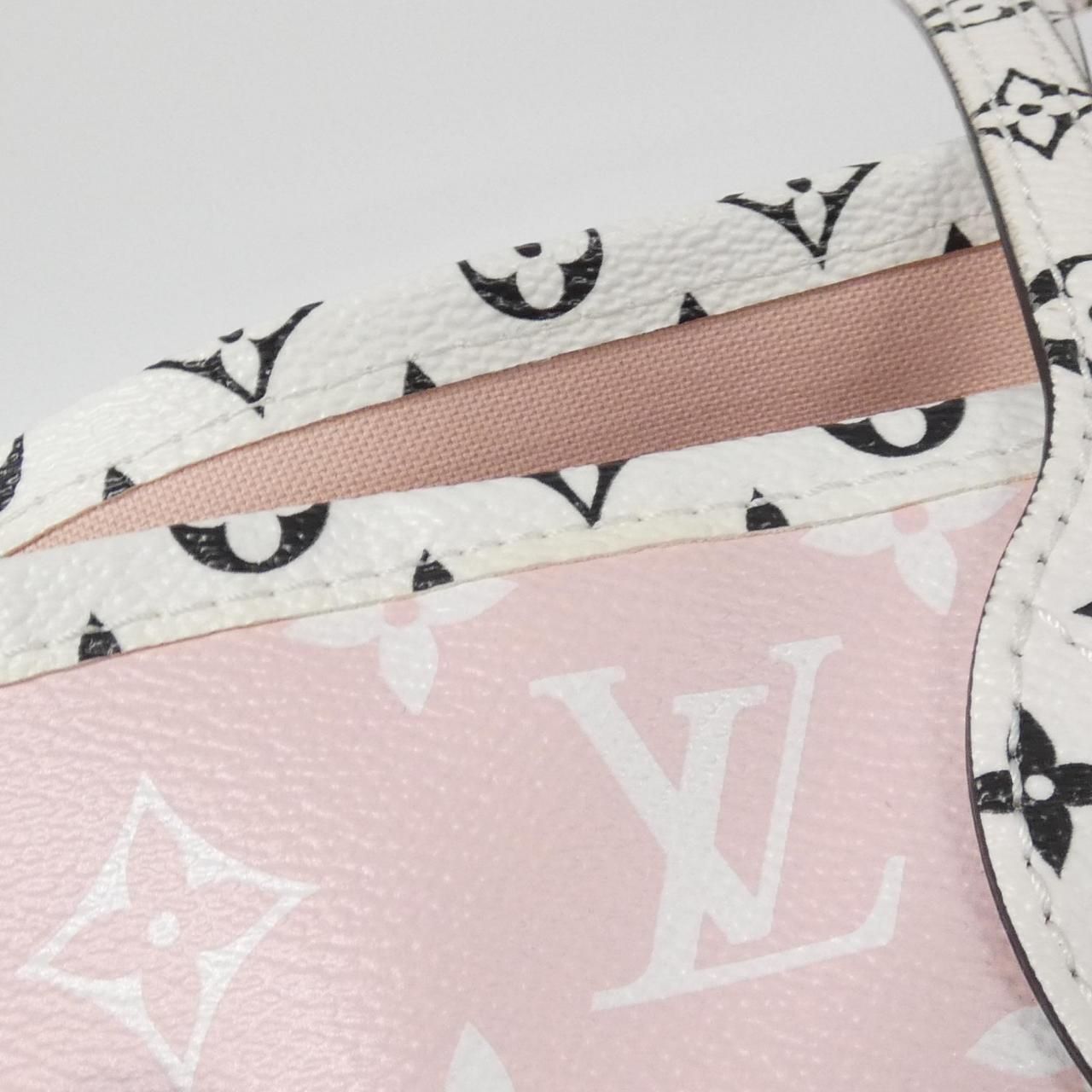 Louis Vuitton Monogram Giant Neverfull MM M44567 Bag