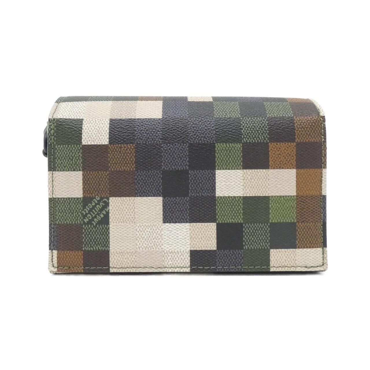 Louis Vuitton Damoflage Steamer Wearable Wallet M83172 Shoulder Bag