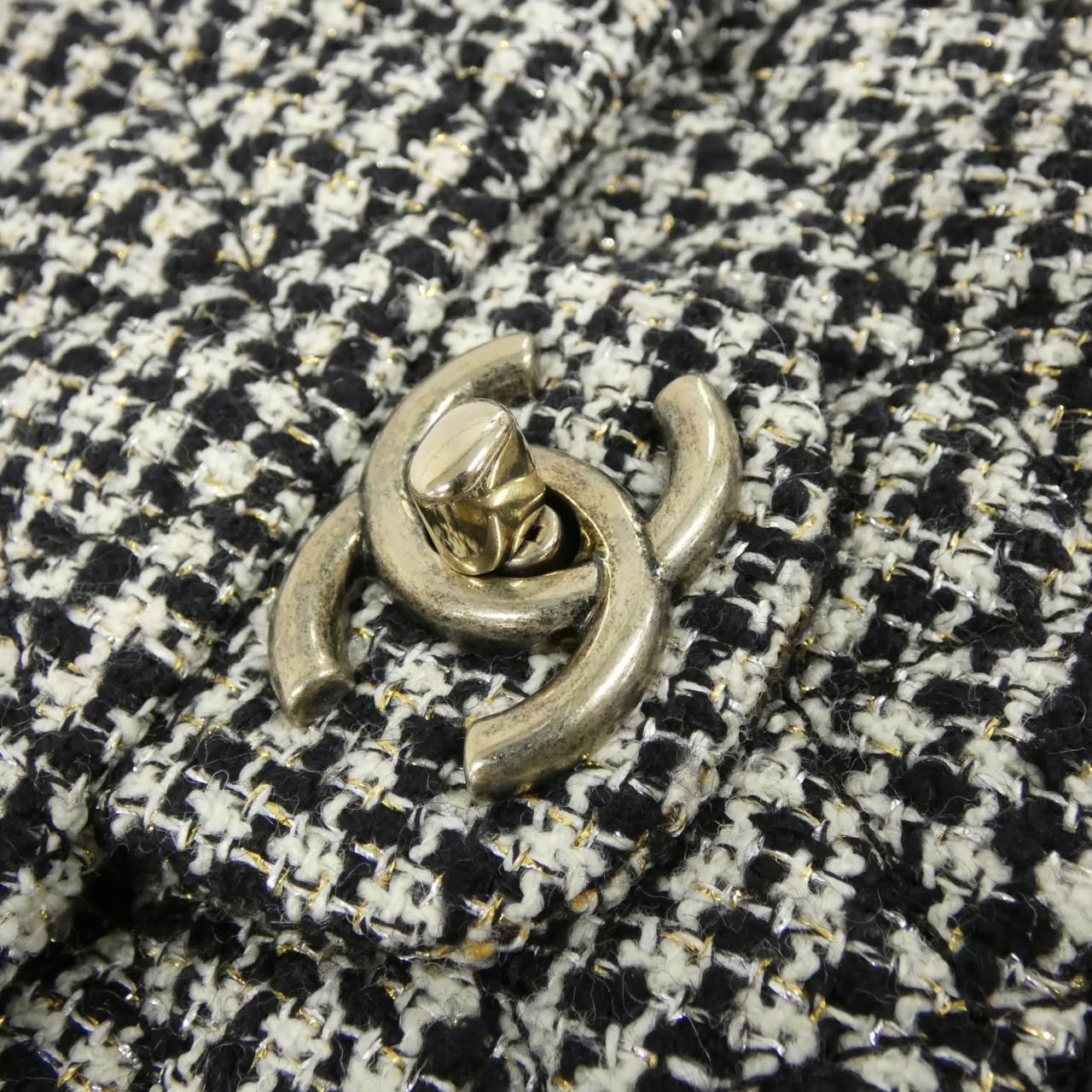 Chanel 48103 Shoulder Bag