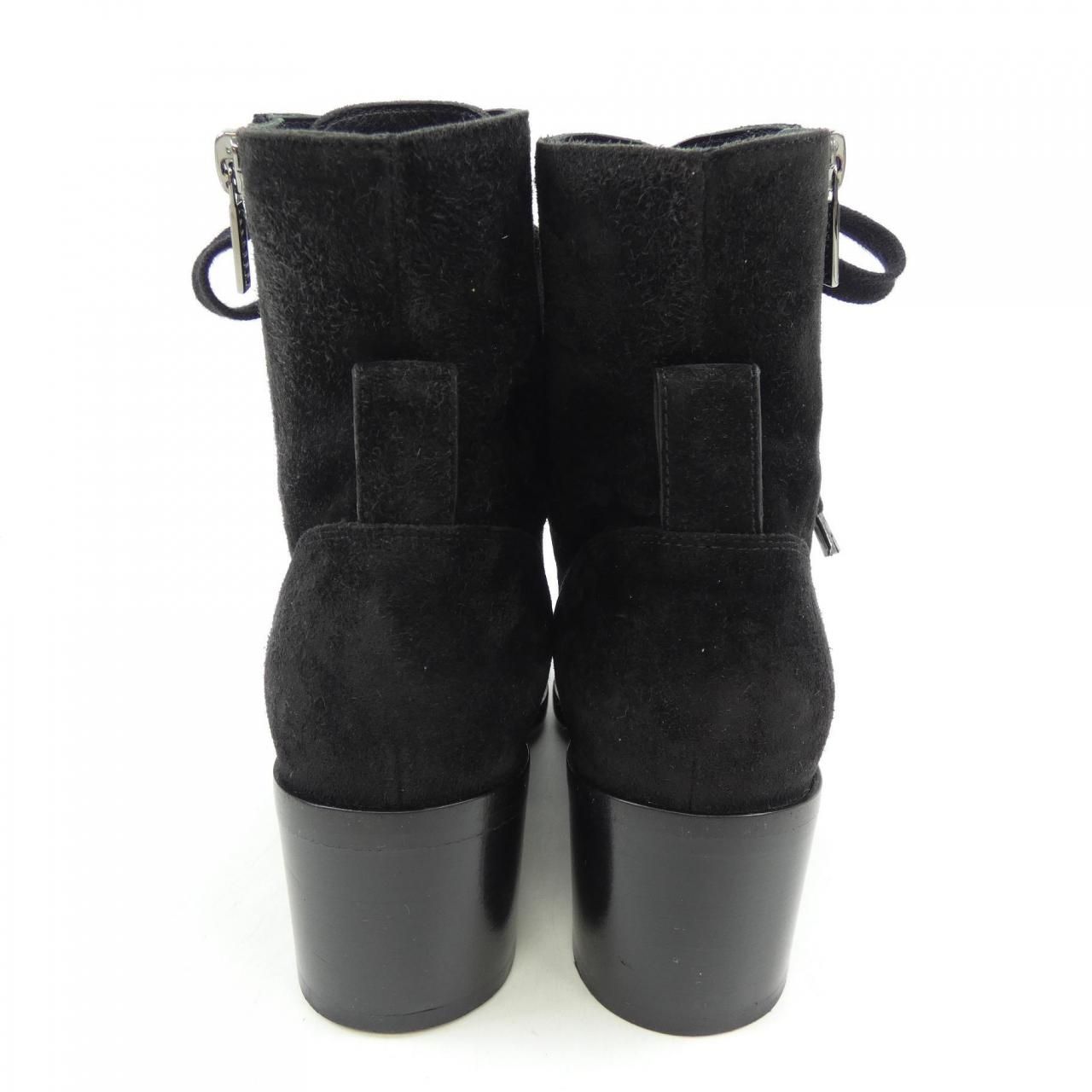 Chanel Chanel G35050 Boots