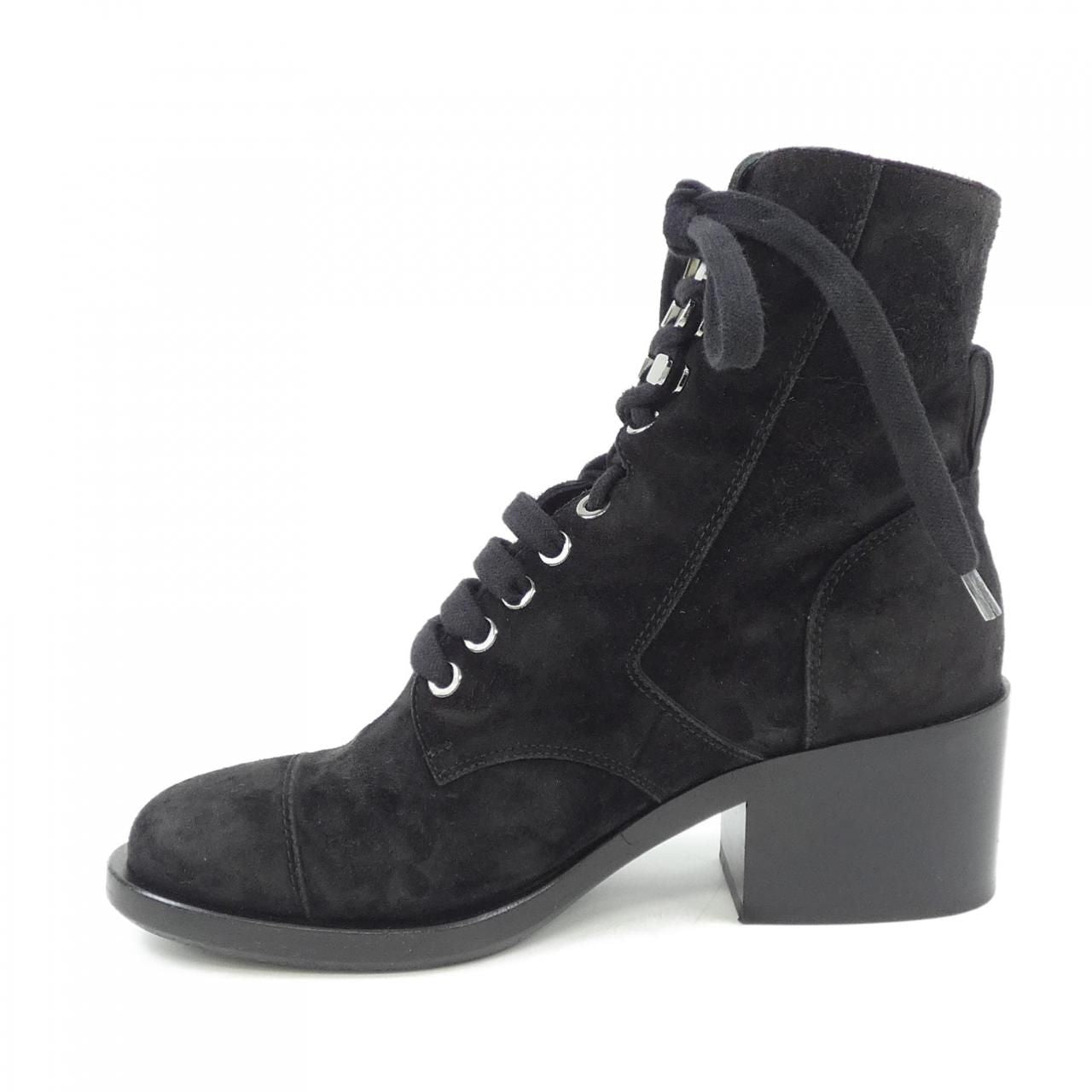 Chanel Chanel G35050 Boots