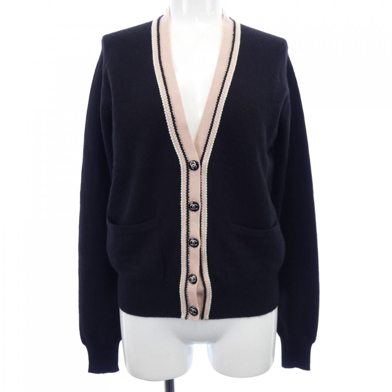 Vintage Chanel P21857v01366 03a Cardigan