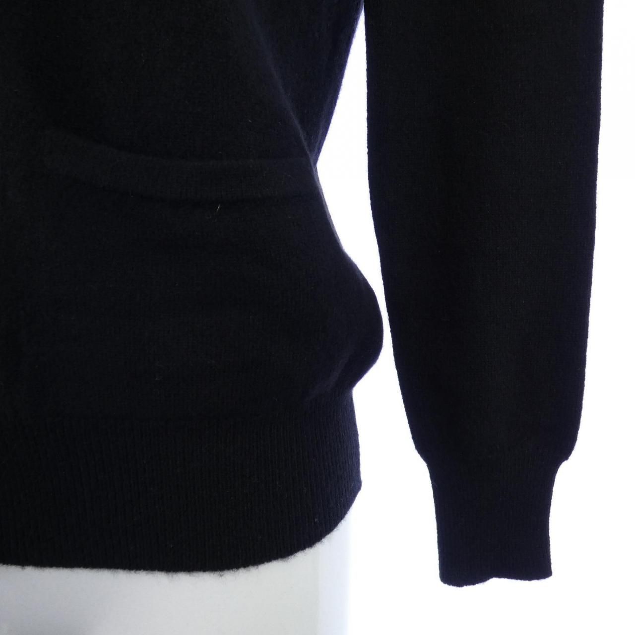 Vintage Chanel P21857v01366 03a Cardigan