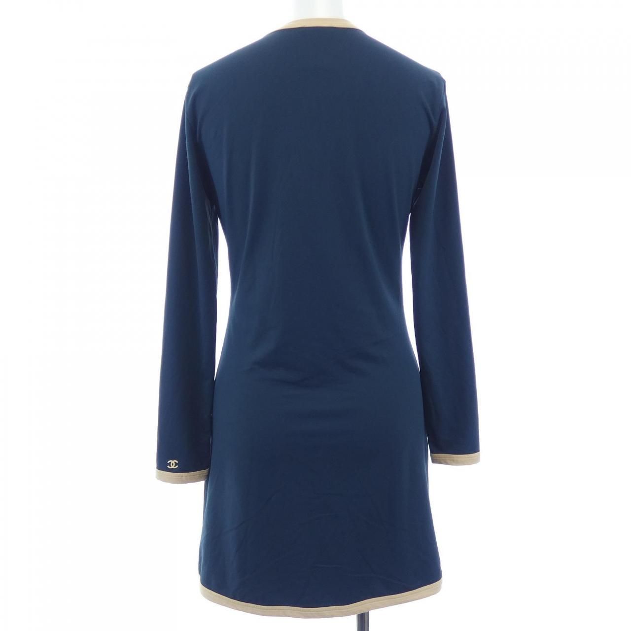 Vintage Chanel P20775v12115 03p Long Cardigan