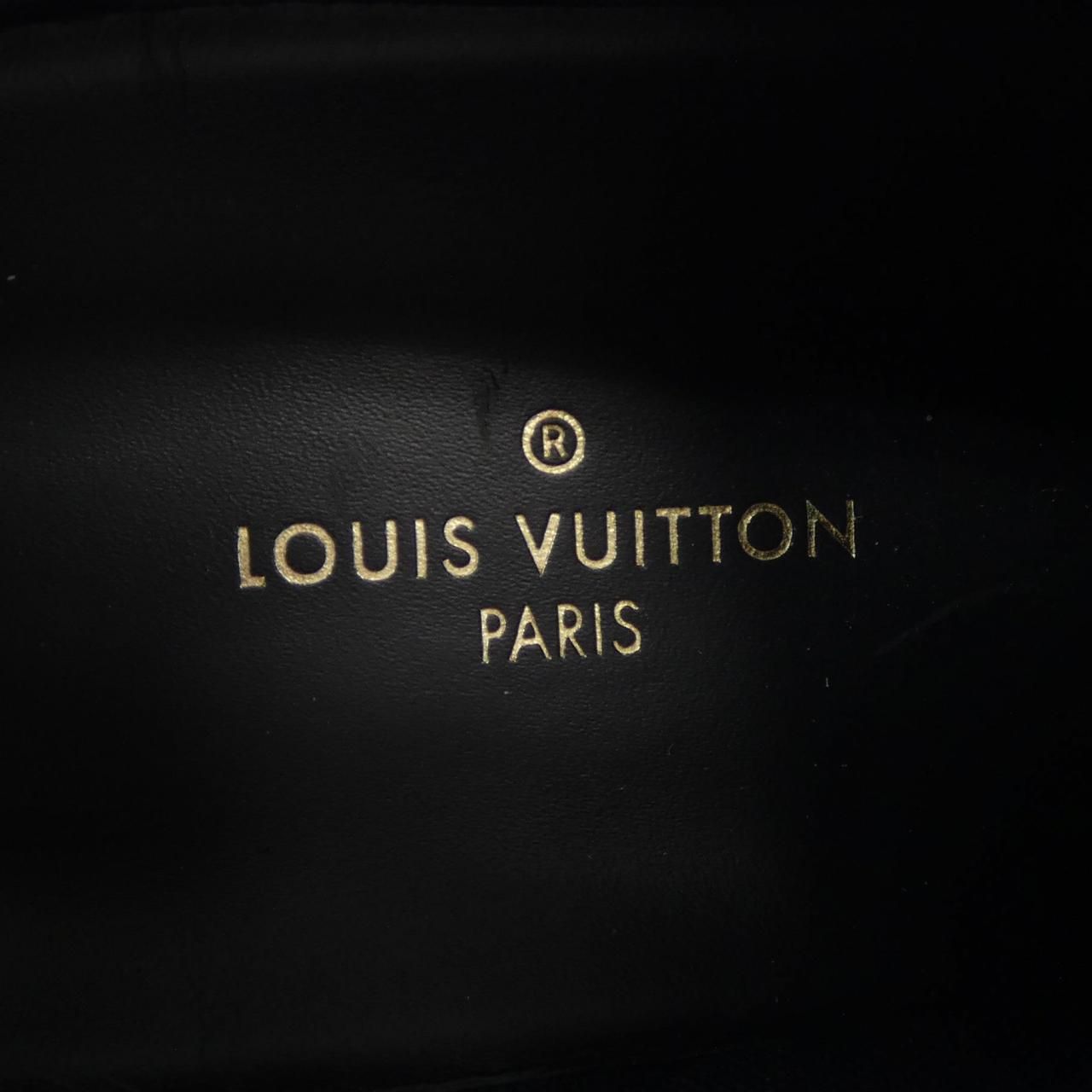 Louis Vuitton Rivoli Line Sneakers