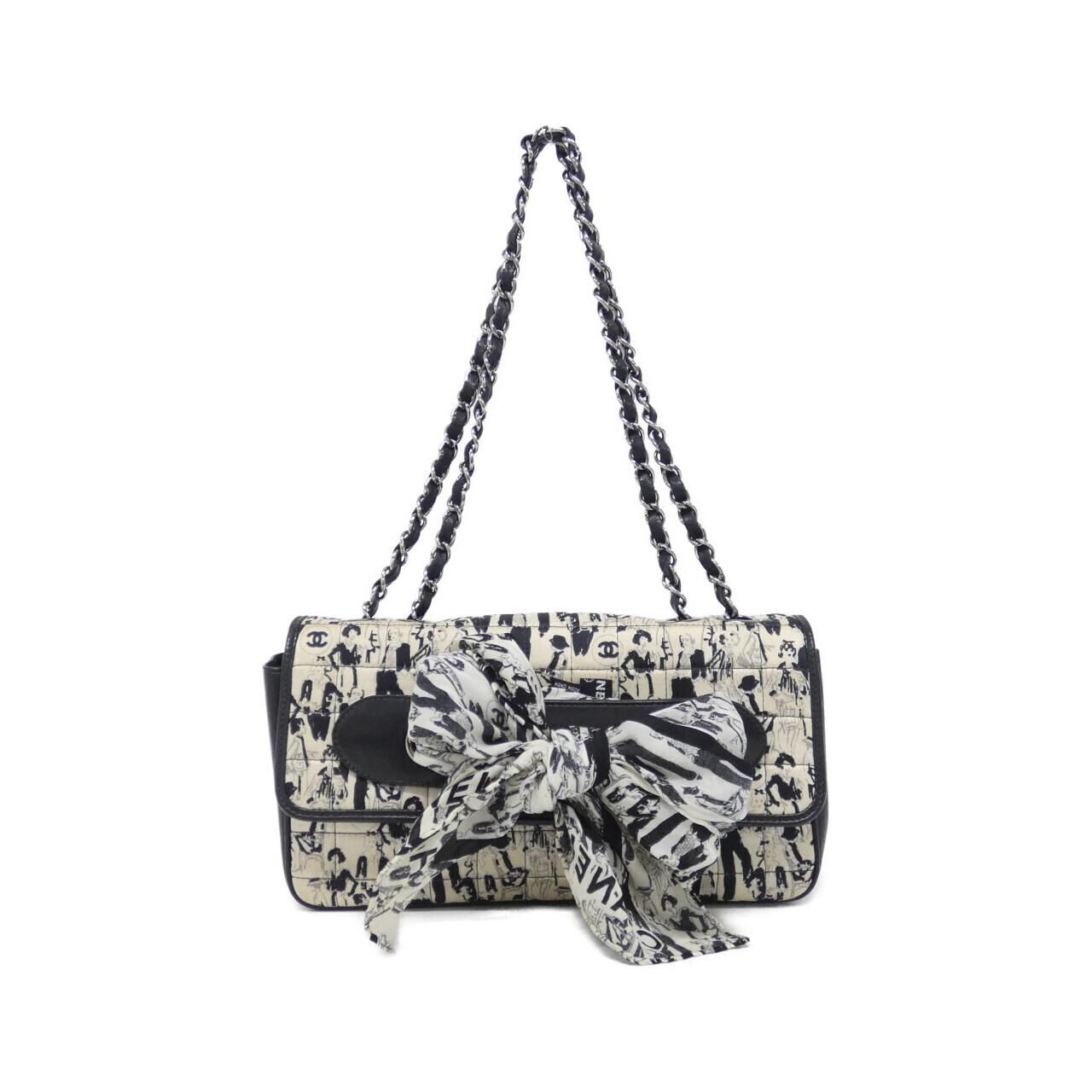 Vintage Chanel 22105 Shoulder Bag