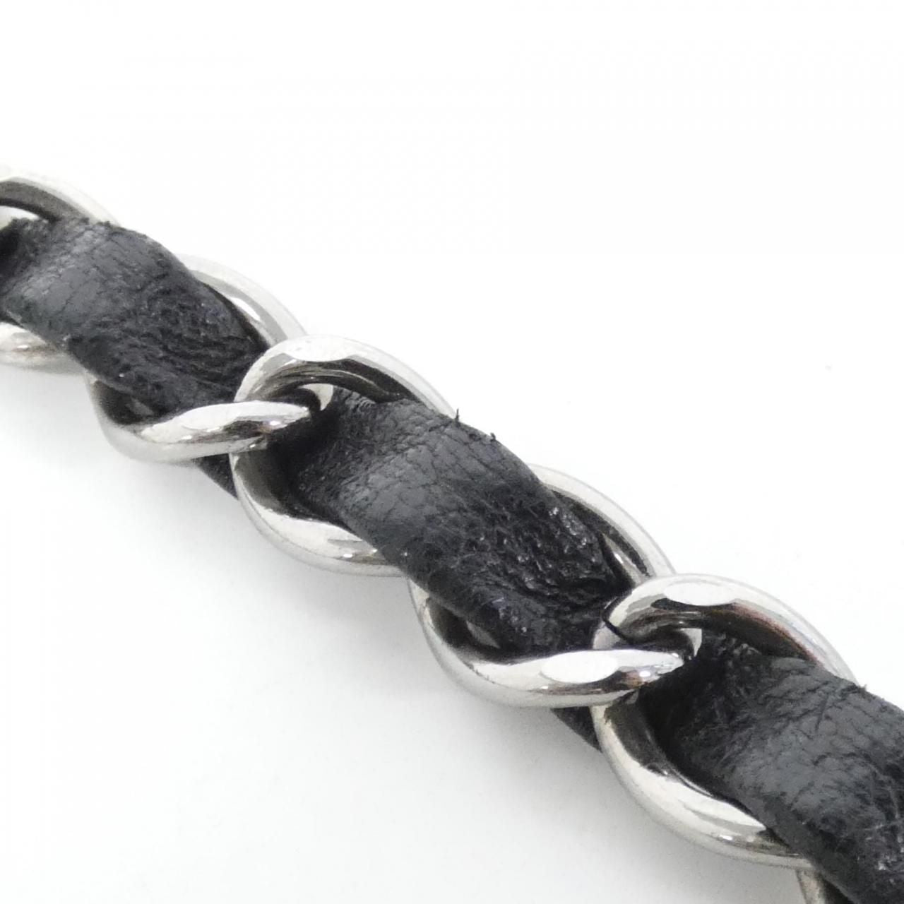 Vintage Chanel 22105 Shoulder Bag