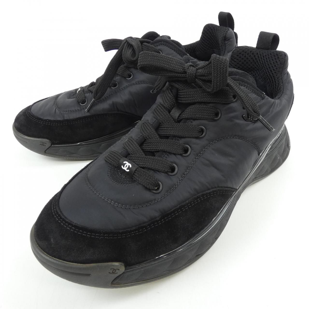 Chanel Chanel G38036 Sneakers