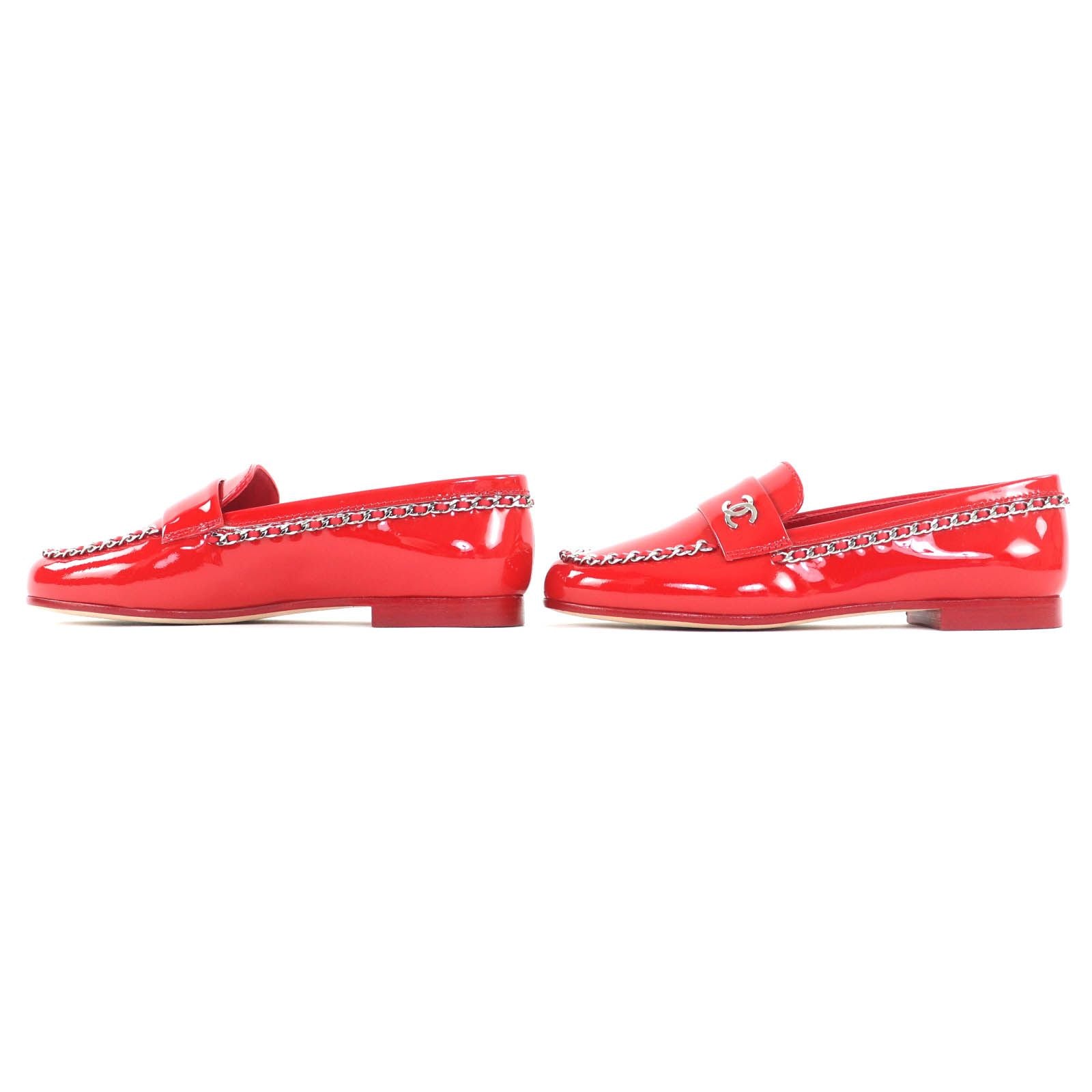 Unused Item◇Chanel G35631 with Here Mark Parts Patent Leather Chain Loafers Red