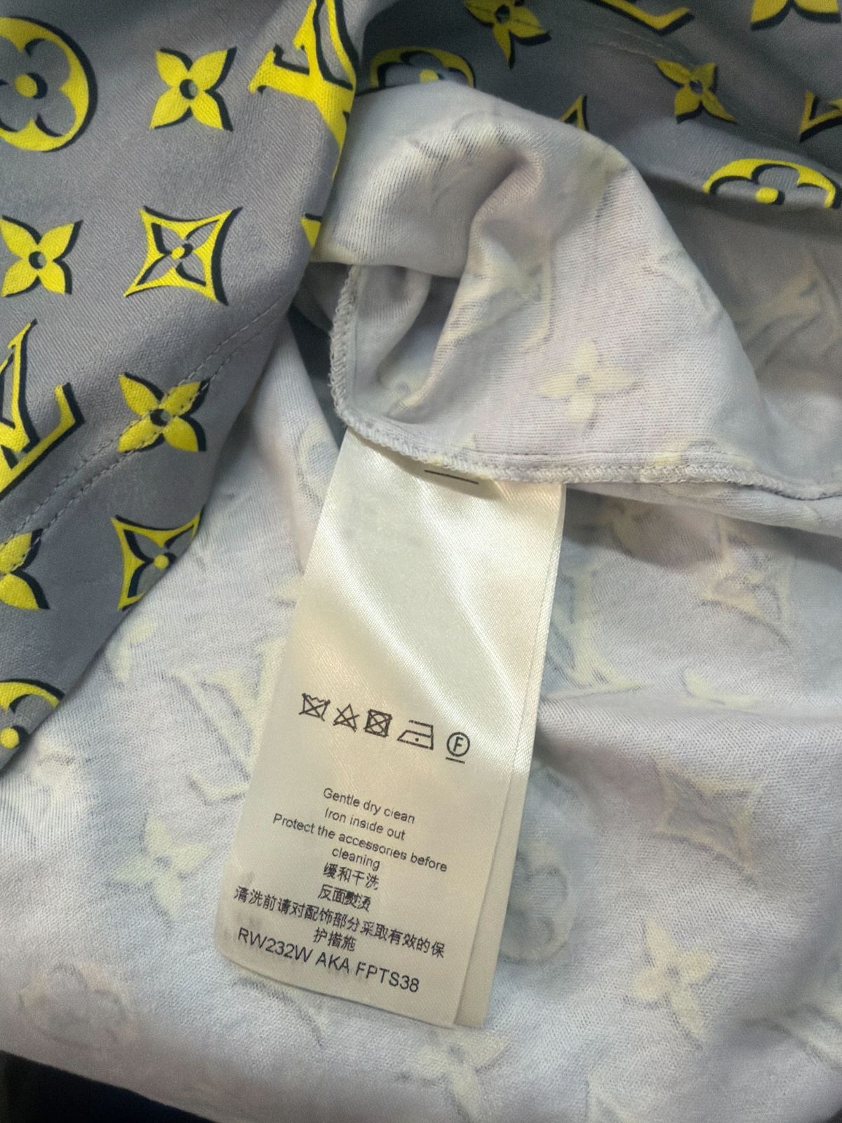 Louis Vuitton 23aw LV Logo Chain Monogram Crew Neck Short Sleeve Cut and Sewn