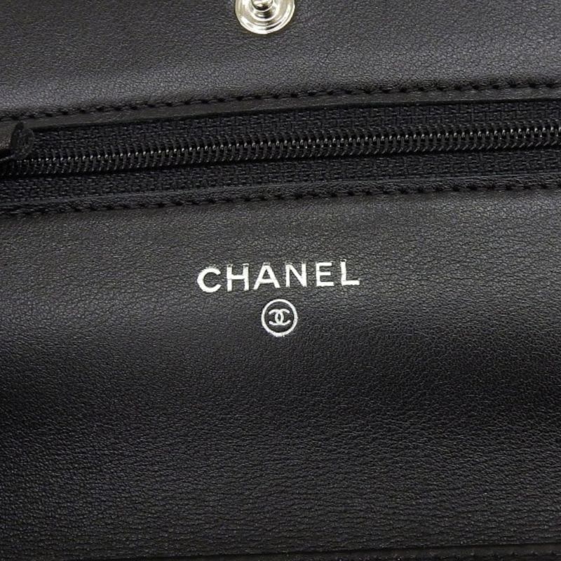 Chanel Chanel Makeup Line Chain Wallet Shoulder Bag