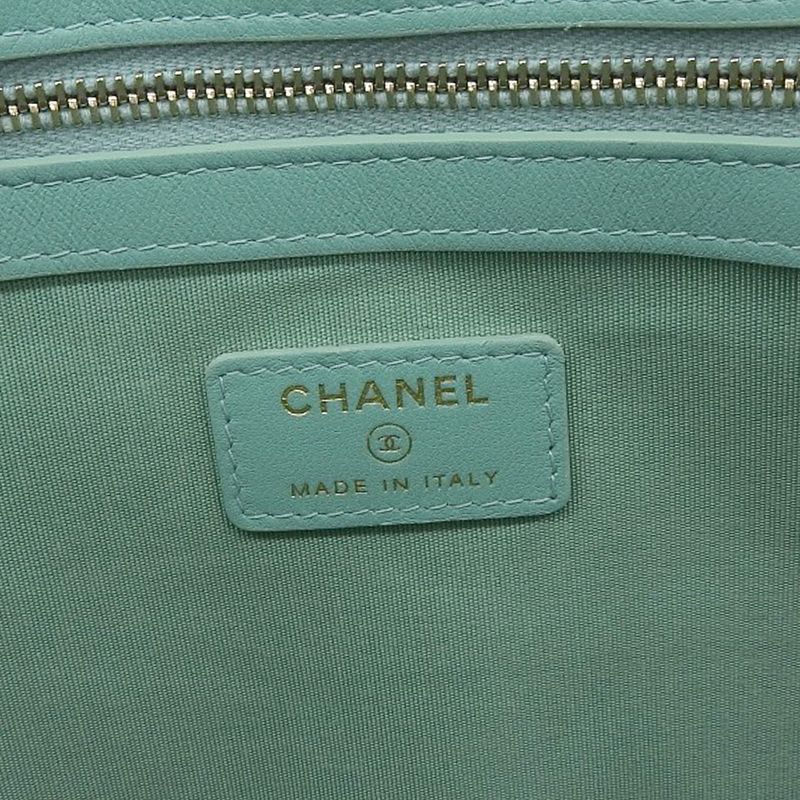 Chanel Clutch Tweed Light Bag