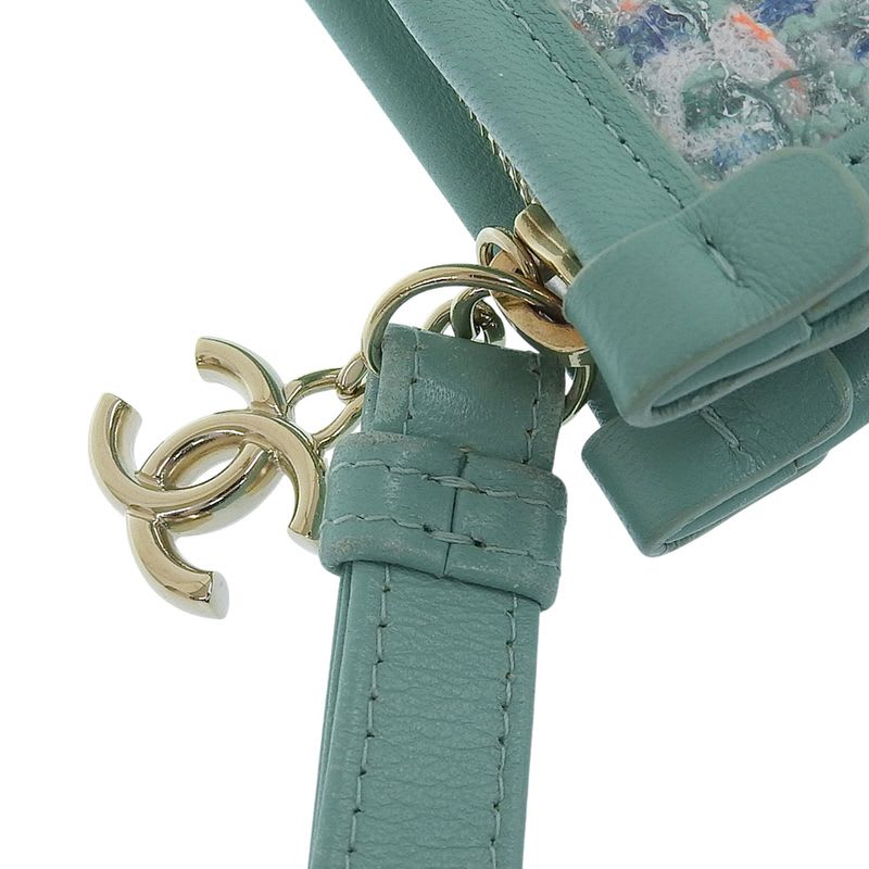 Chanel Clutch Tweed Light Bag