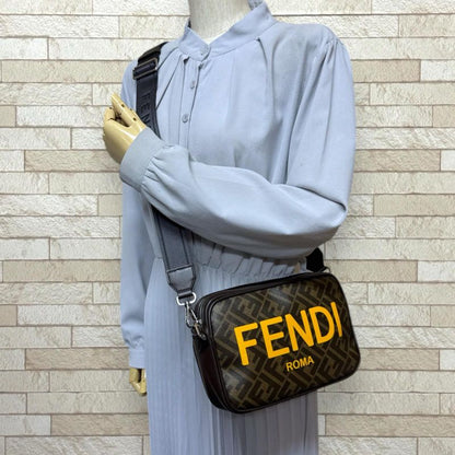 Fendi Camera Case Medium Zucca Shoulder Bag Fabric 7m0286 AJJ4 Brown Men's