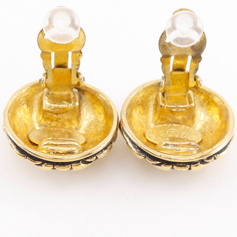 Chanel Coco Mark Matelasse Vintage Gold Plated 25 Ladies 23.6g Earring