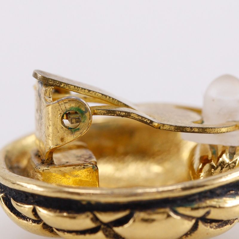 Chanel Coco Mark Matelasse Vintage Gold Plated 25 Ladies 23.6g Earring